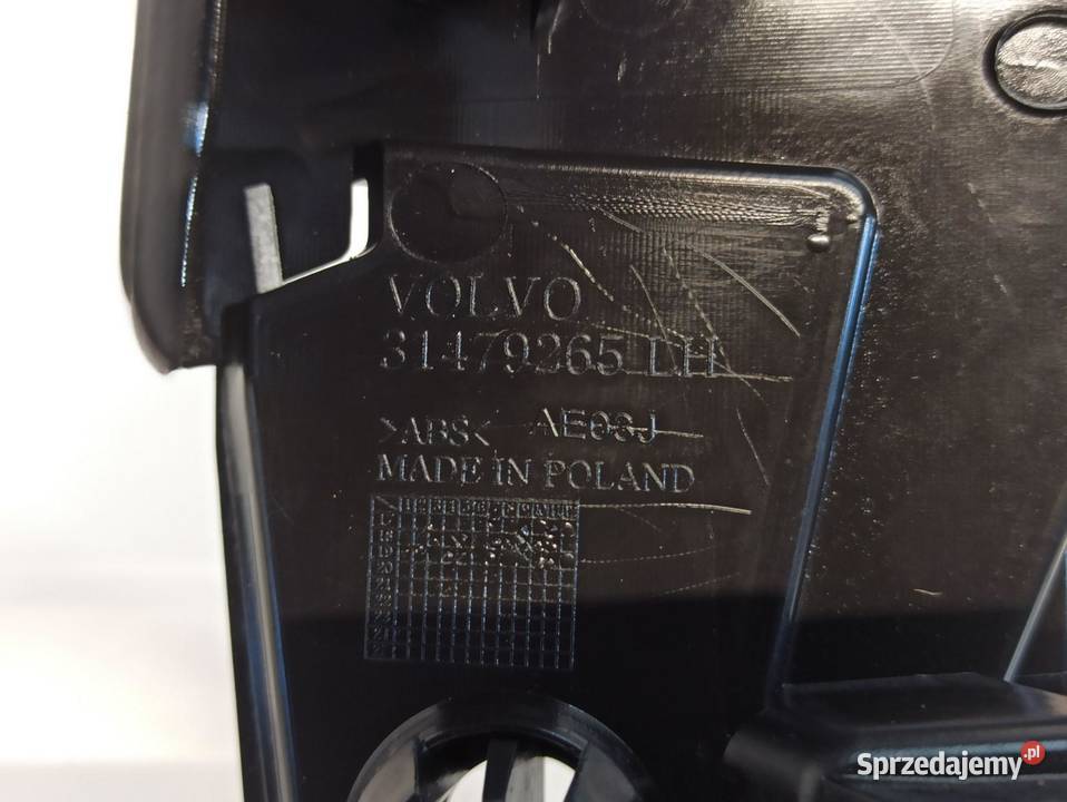 VOLVO V60 II OSŁONA ZAŚLEPKA LEWY TYŁ 31479265 Podszybia dolnośląskie