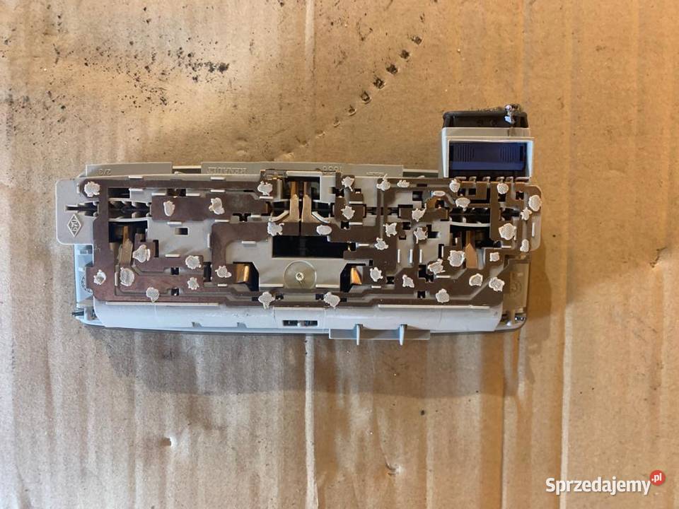 Lampa lampka podsufitki Renault espace 4 Szczecin
