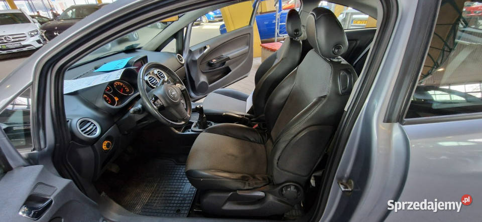 Opel Corsa opis W podanej Roczna Gwarancja D gniazdo USB sprzedam
