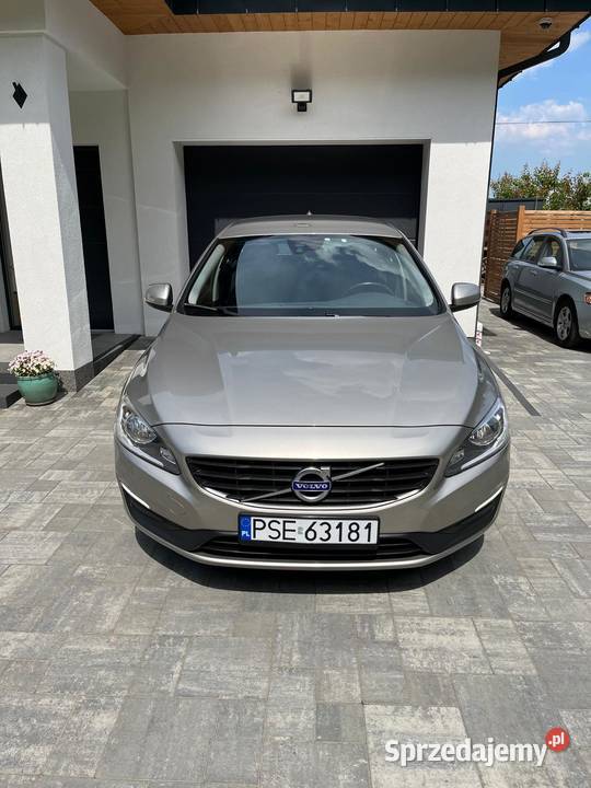 Volvo V60 2015 Niezawodny i komfortowy samochód Śrem