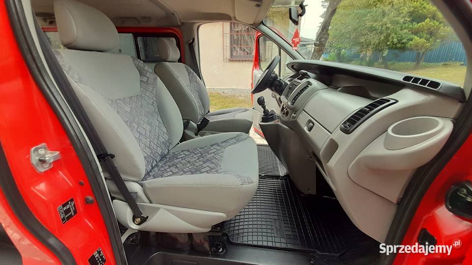 Opel Vivaro 19DCi Passenger Klima Alu Hak 8 osób Nowa Wieś Rzeczna