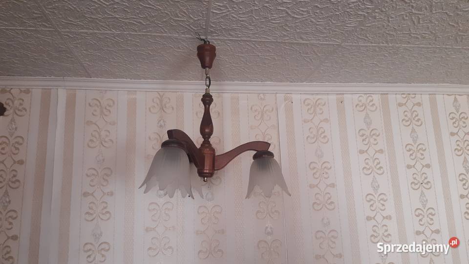 Żyrandol drewniany trójramienny