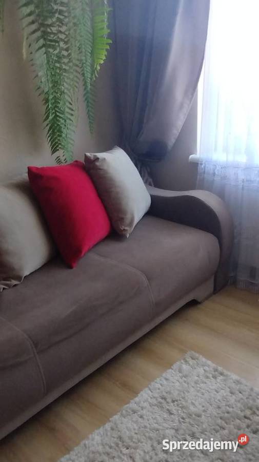 Sofa rozkładana z pojemnikiem na pościel i 5 Jasło
