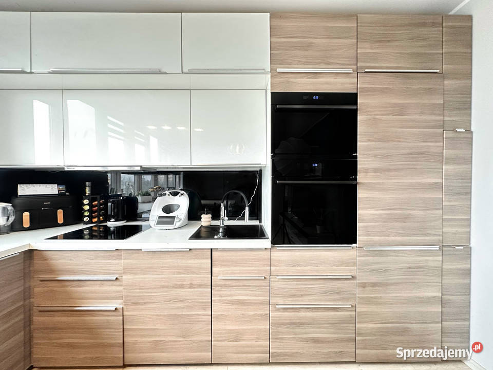 Funkcjonalne Dwustronne 2 pokoje na zamkniętym winda Poznań