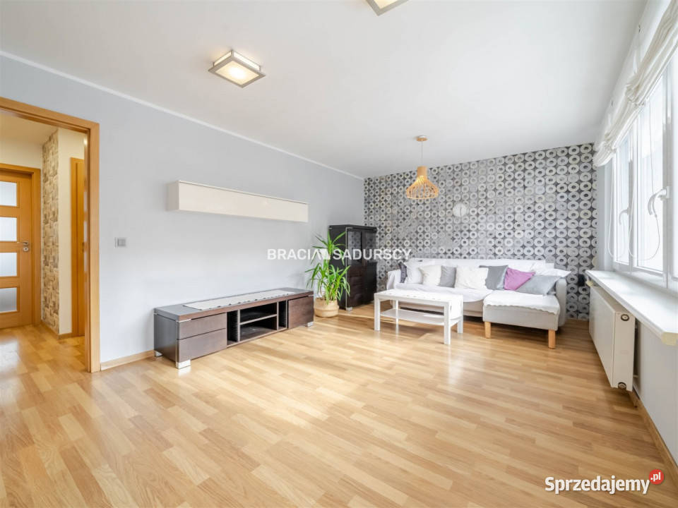 Mieszkanie Kraków 624 metry 3pok Rok budowy 1980