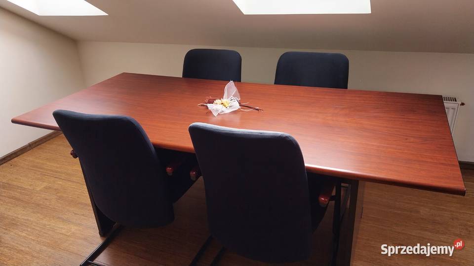 Stół konferencyjny z 6 krzesłami pod Olsztynem Marki