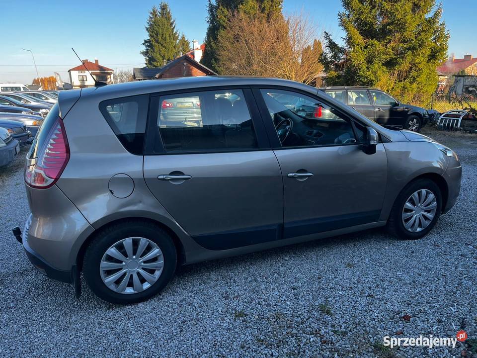 Renault Scenic 15 dCi 143 Klima NAVI Czujniki manualna Lubaczów