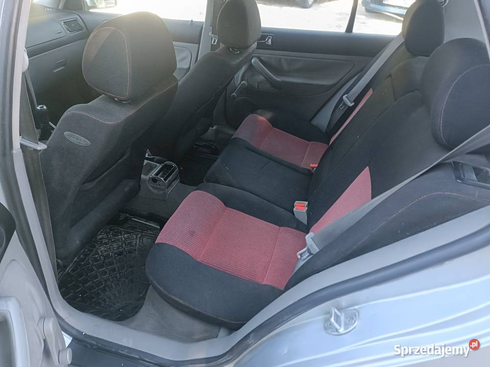Golf 4 ekonomiczny 19 TDI 110 konny długie Golf Kłodzko