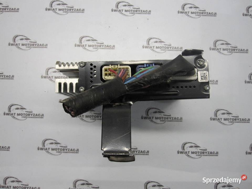 TOYOTA PRIUS II XW20 08r wzmacniacz 862800W460