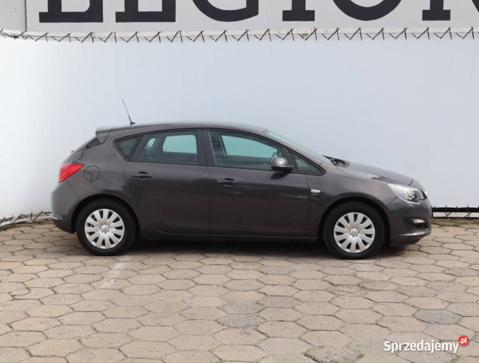 Opel Astra 14 16V Hatchback Łódź