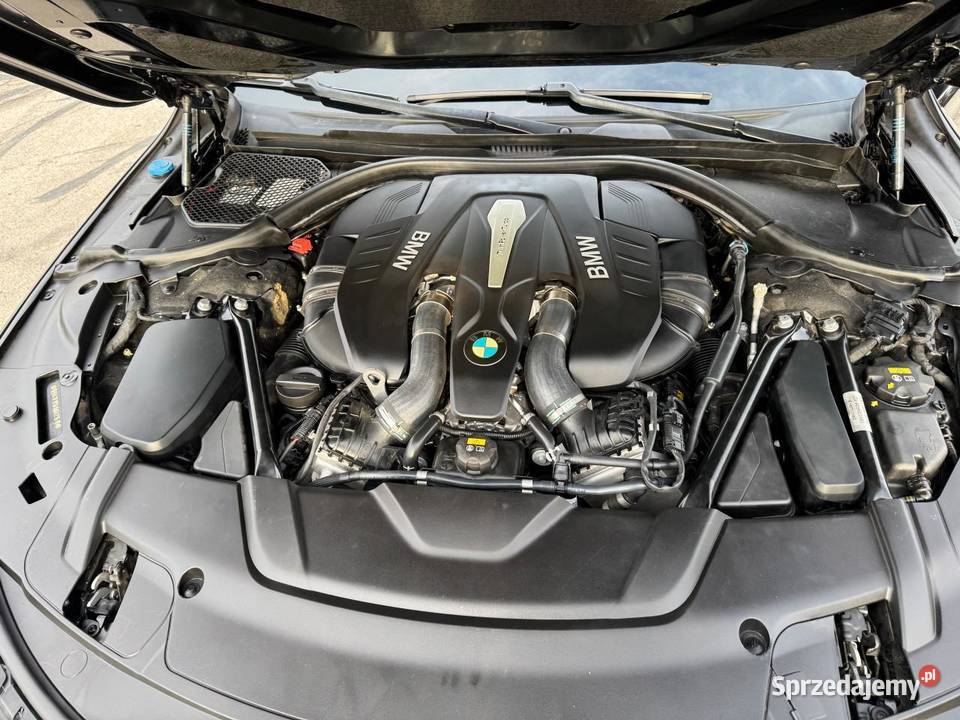 2017 BMW 750 XI Bełchatów