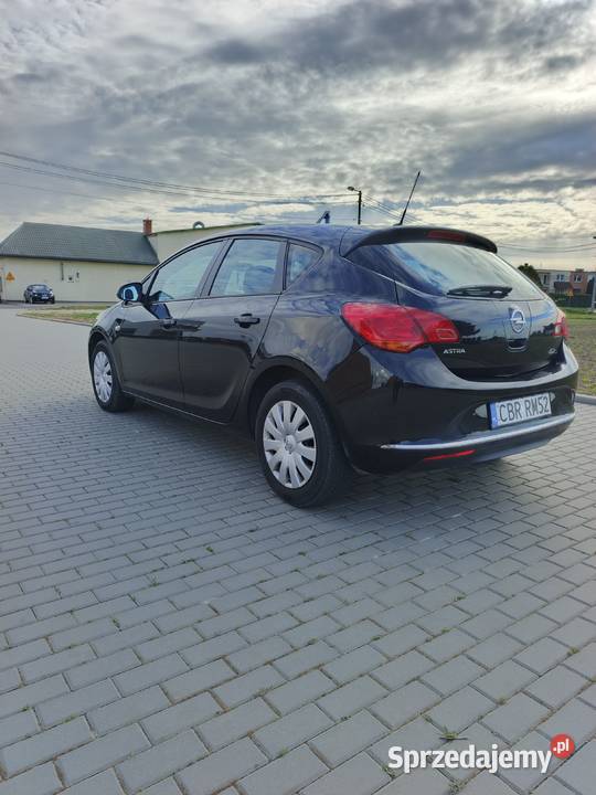 Opel Astra niski przebieg