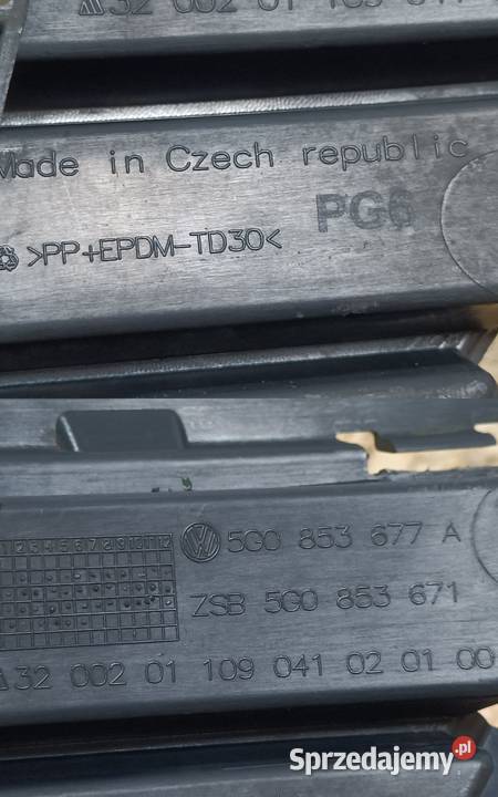VW GOLF VII KRATKA ZDERZAKA PRZÓD 5G0853677A osobowe wielkopolskie Pleszew