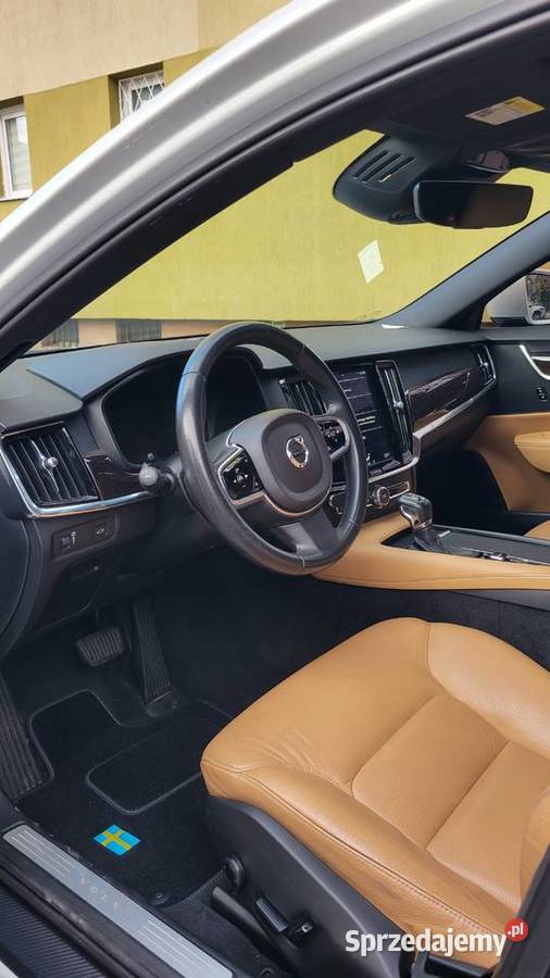 Volvo S90 Volvo S90 T5 Momentum 2016 158 841 Rok produkcji 2016 S90