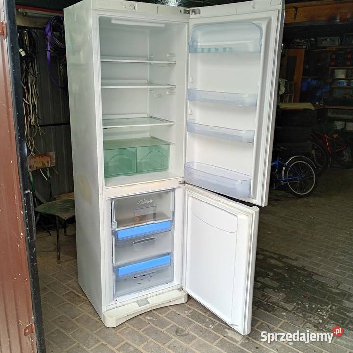Lodówka Indesit sprawna Niedrzwica Duża