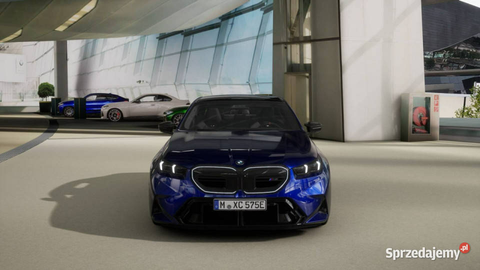 BMW M5 BMW M5 Sedan NOWE BMW M5 Dostępne ręki automatyczna Łódź