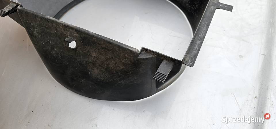 Osłona wentylatora mercedes w202 2025052155 Części samochodowe Zbąszyń