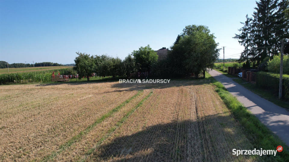 Sprzedam grunt 1400m2 Lesieniec