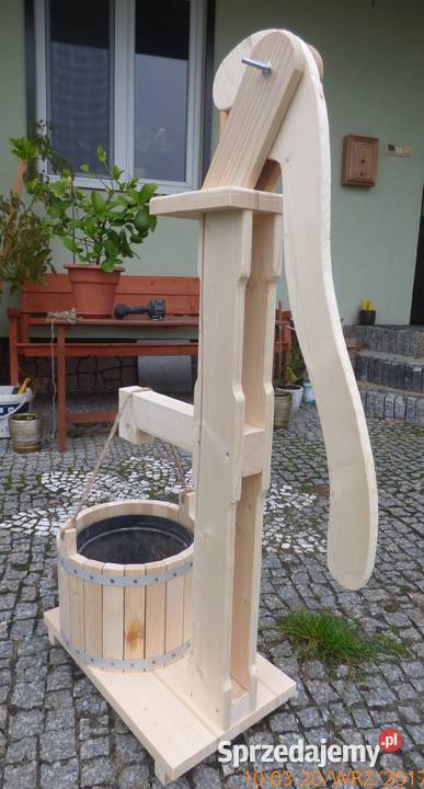 Studnia ozdoba do ogrodu donica na kwiaty Malawa