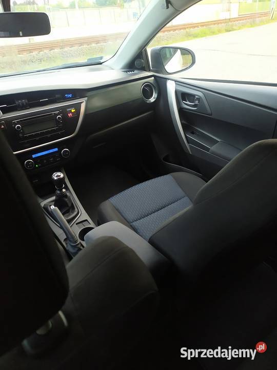 AURIS 2014R KOMBI salon ogłprywatne 1400cm3 Kobyłka