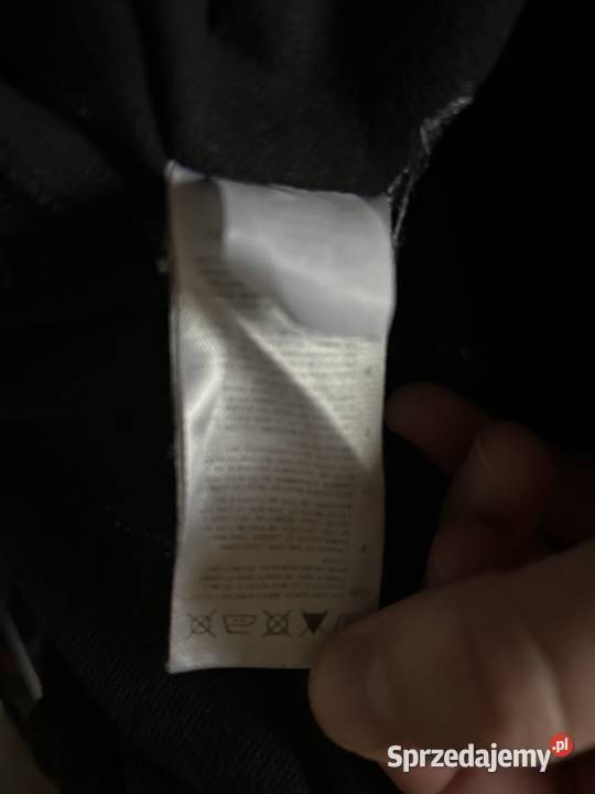 Czarna oszulka polo FRED PERRY M OKAZJA Odzież codzienna Zamość sprzedam