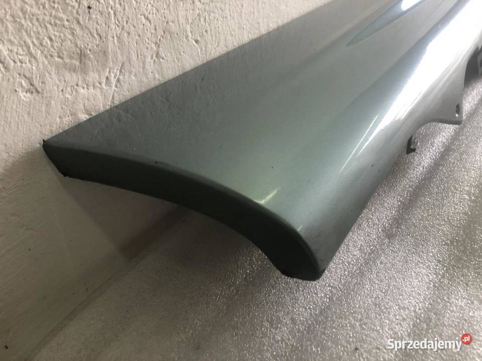 LISTWA PROGOWA PRAWA 8209756 SEDAN BMW E46 4226 osobowe