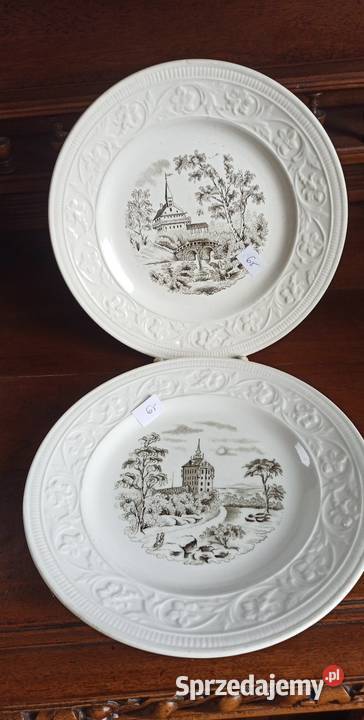 Talerz z reliefem na kołnierzu talerzu Syg Gdańsk