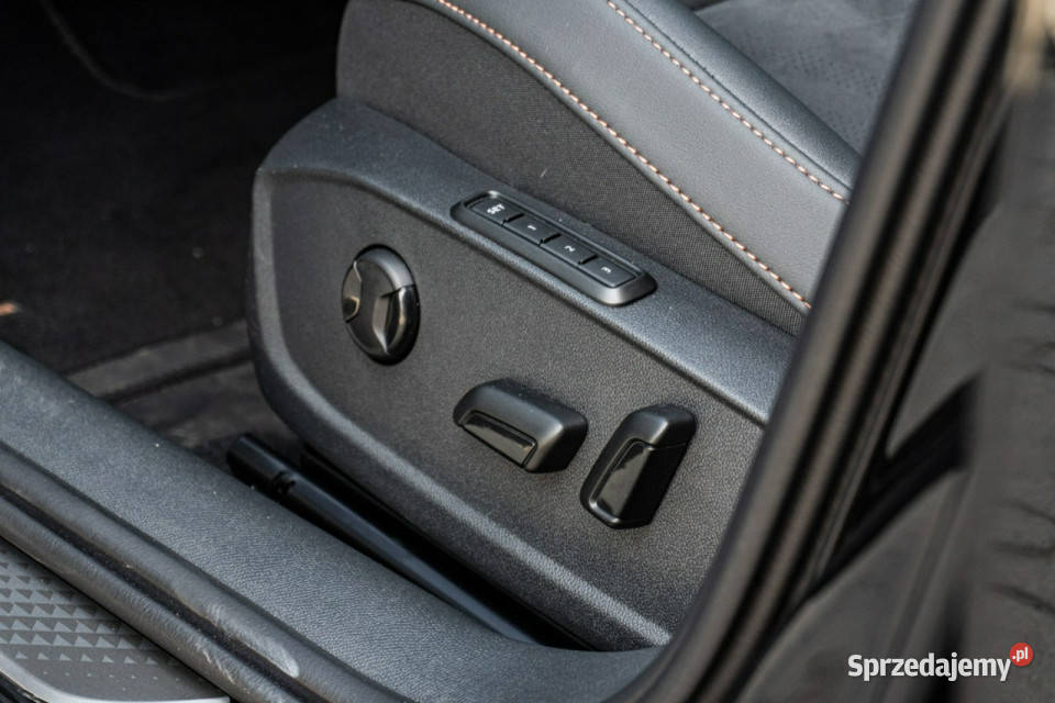 Cupra Leon Sportstourer 15 eTSI 150 DSG Dostępny Łódź