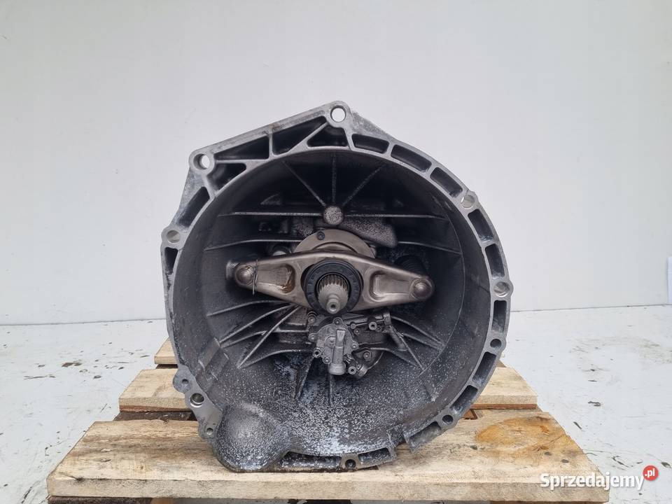 BMW X3 F25 20 D REDUKTOR MANUALNEJ SKRZYNI Części samochodowe