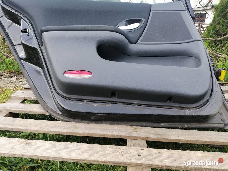 Renault laguna 2 drzwi tylne lewe kompletne czarne Drelów