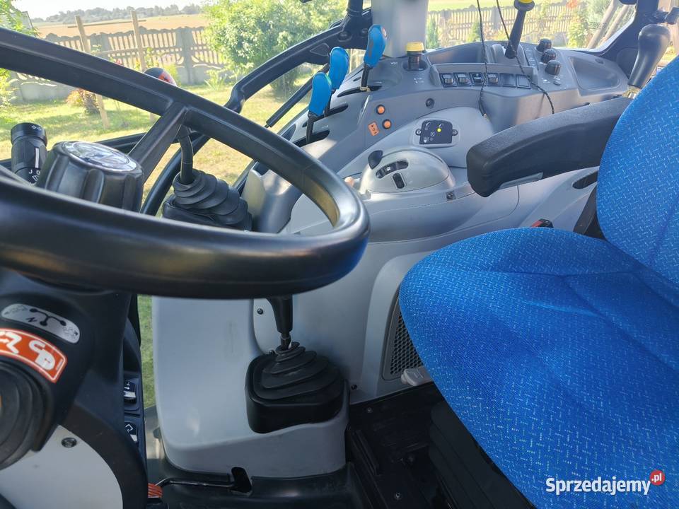 Holland Krajowy Pierwszy właściciel Stan Napęd 4x4 New Holland