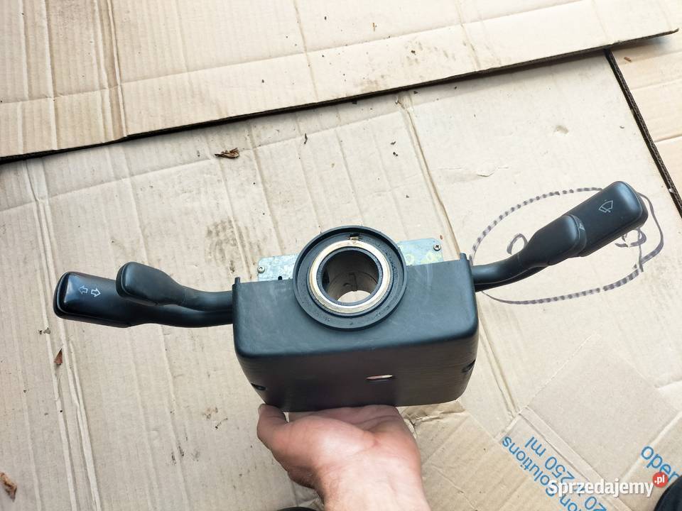 AUDI 80B3 80 B3 MANETKA PRZEŁĄCZNIK ZESPOLONY Kamień-Kolonia