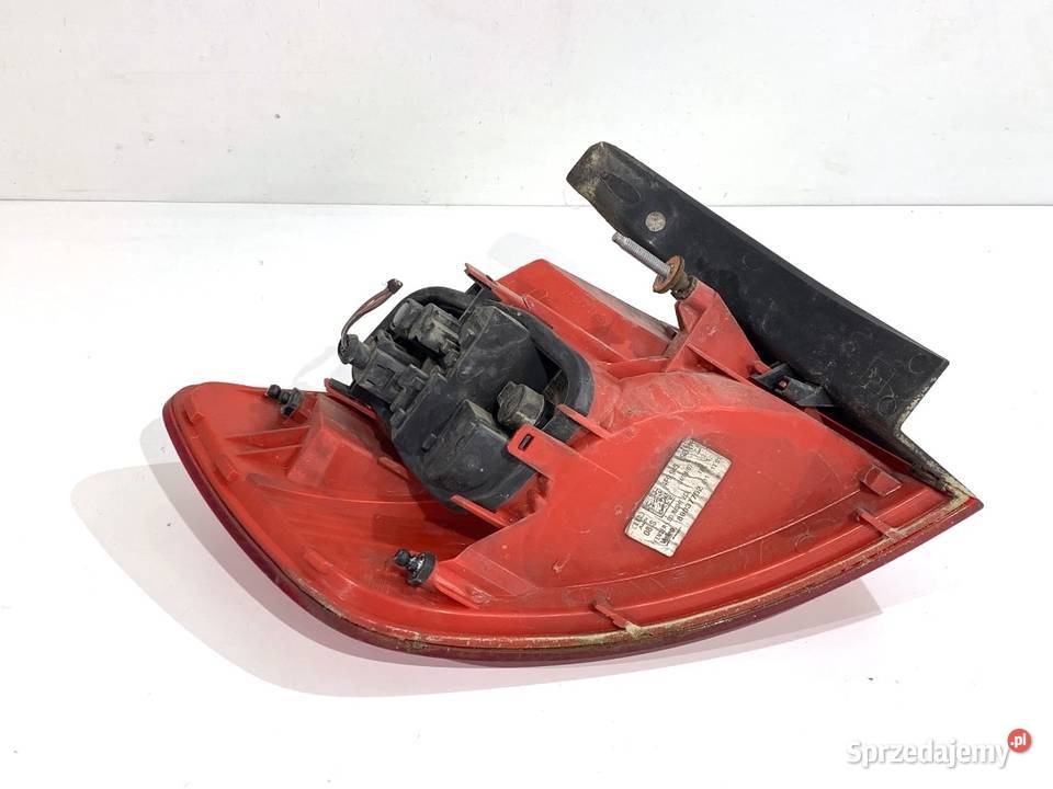 LAMPA PRAWY TYŁ AUDI A6 C6 4F9945096H Kombi 0411 sprzedam