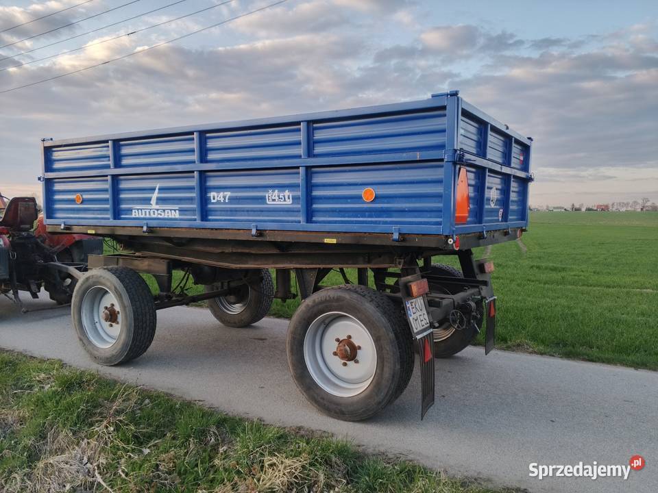 Przyczepa rolnicza D47 wywrot