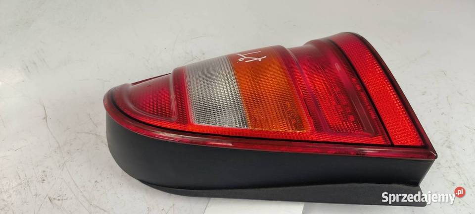 LAMPA PRAWA TYŁ MERCEDES BENZ A 140 Lipno
