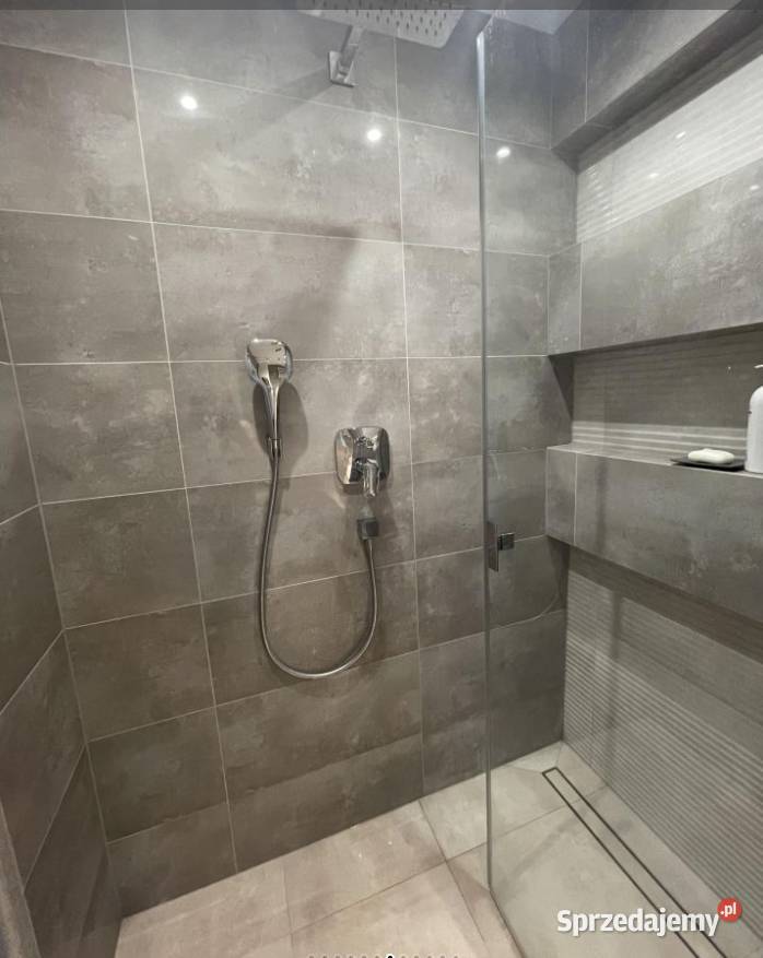 3pok 52met Miłkowickiej PIWNICAPARKING Legnica sprzedam