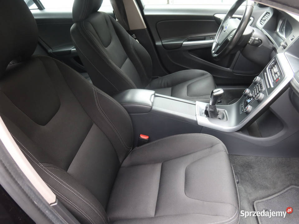 Volvo V60 D4 20 wielofunkcyjna kierownica Katowice