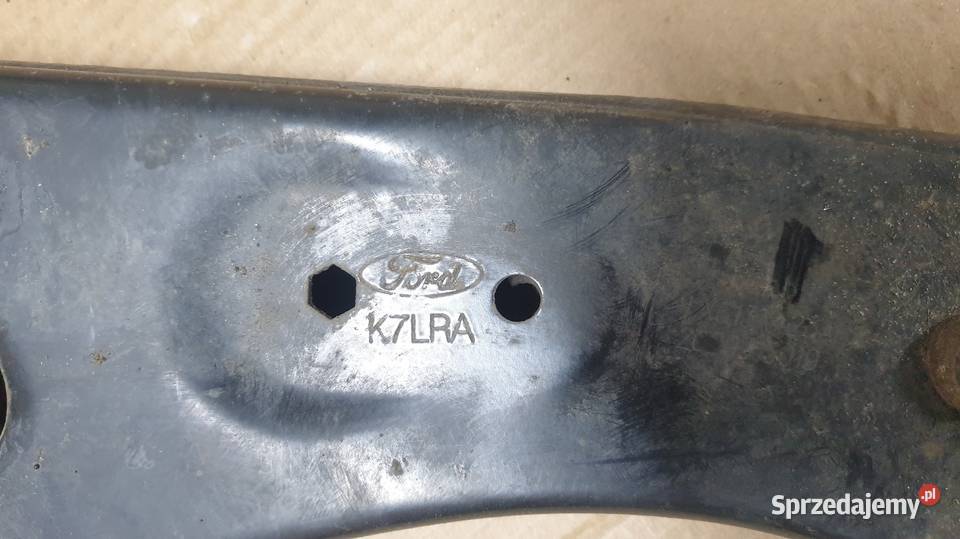FORD KUGA MK3 15 ECOBOOST 150 WAHACZ PRAWY PRZÓD Kielce