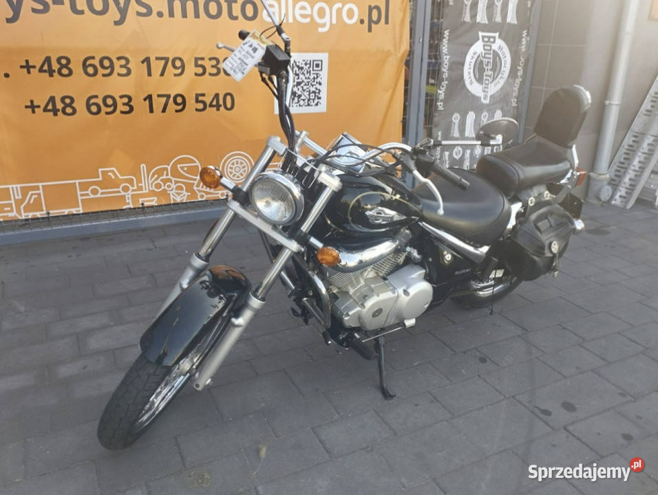 Suzuki Intruder Suzuki Intruder 125 Barlinek