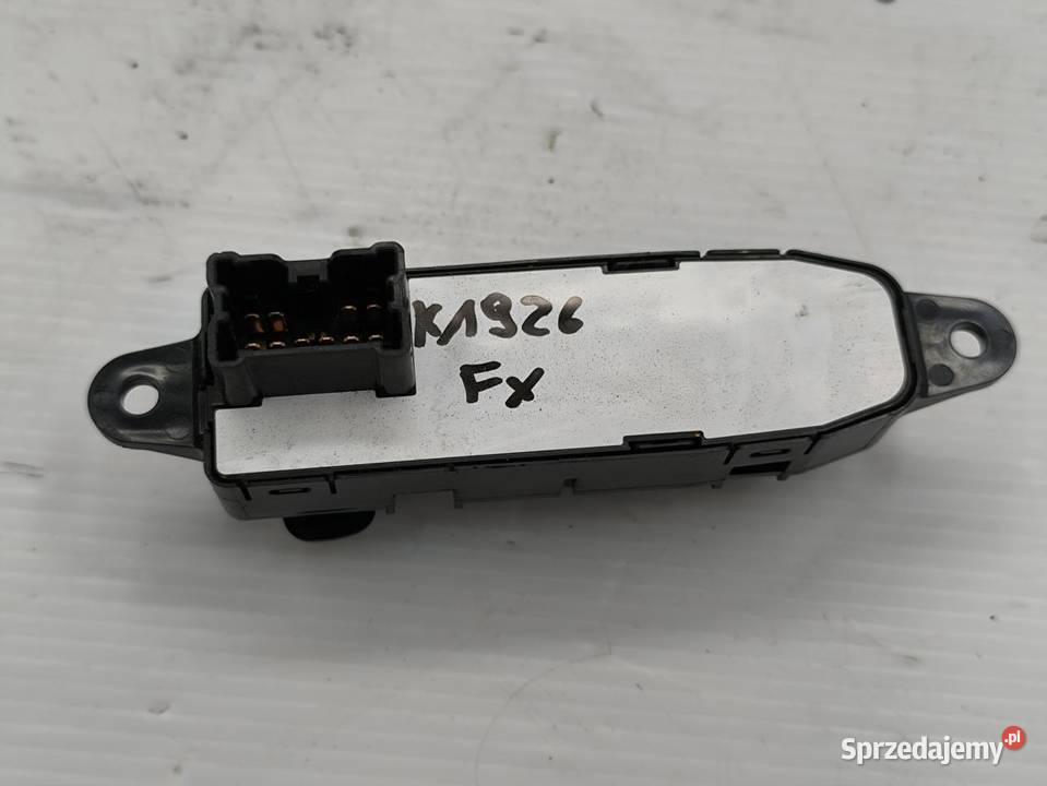 PRZYCISK REGULACJA FOTELA LEWY INFINITY QX70 sprzedam