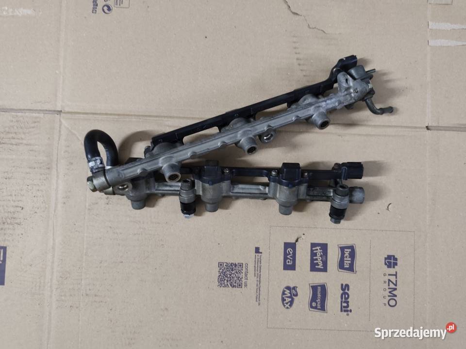 Listwa wtryskowa Xedos osobowe Motoryzacja Świdnik