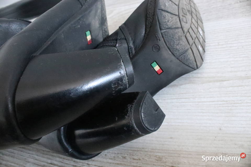 Czarne kozaki na obcasie ocieplane na zamek Wrocław