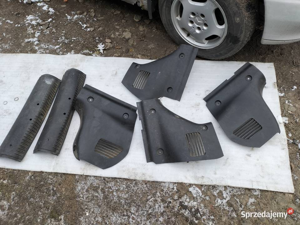 MONDEO MK2 MK 2 Sedan hatchback plastik Kamień-Kolonia