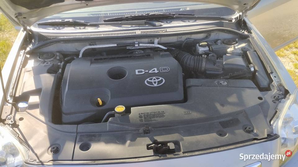 Toyota Avensis 4D4 combi zmieniarka CD Tomaszów Mazowiecki