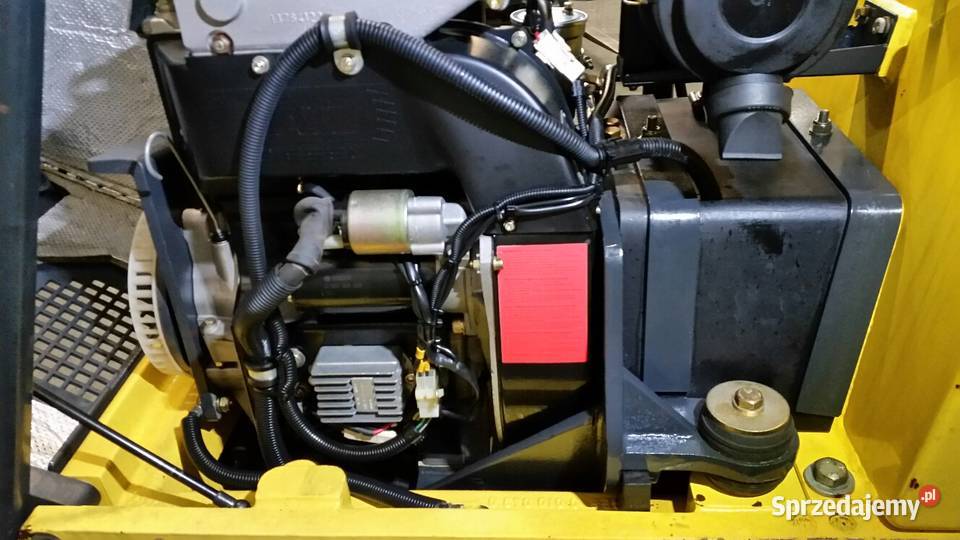 Walec BOMAG BMP 851 do terenu grząskiego Sucha Beskidzka sprzedam