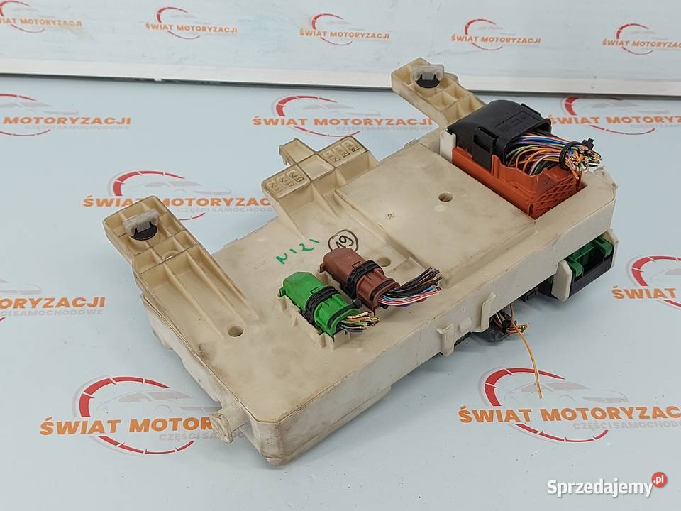 VOLVO C30 20 B 12r skrzynka bezpieczników Skrzynki bezpieczników Kielce