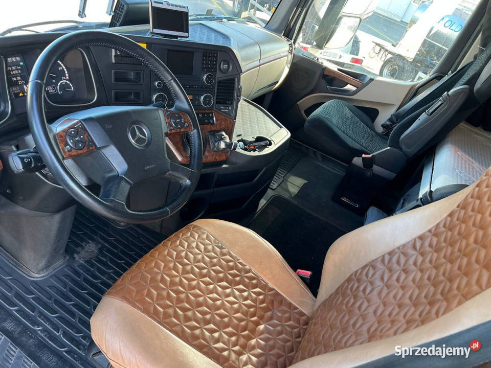Mercedes Kontener z winda 655565km Warszawa