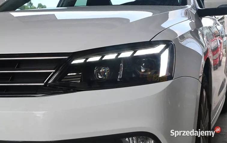 NOWE lampy przednie lampa przód VW Jetta 2010 Lampy przednie