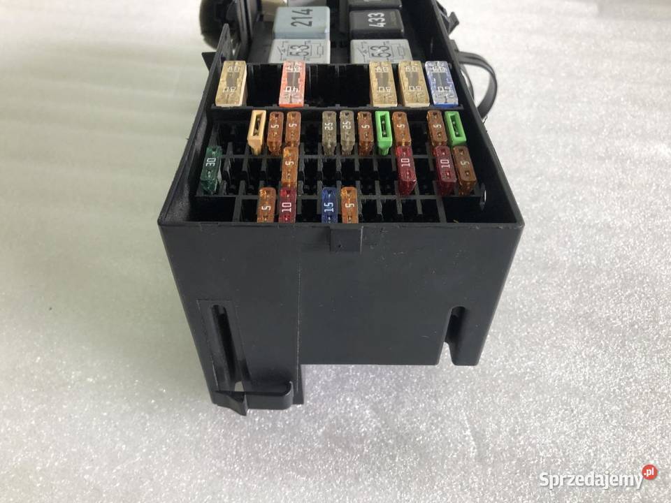 SKRZYNKA BEZPIECZNIKÓW 3D0937499B VW PHAETON