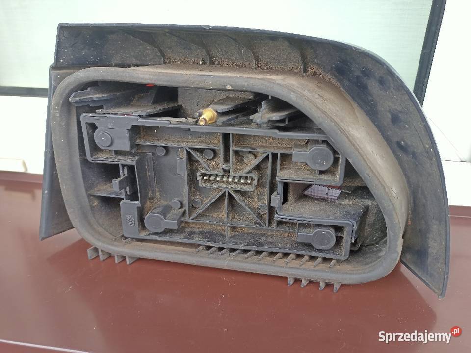 Renault Clio 1 I lampa tył tylna prawa wkład Lampy tylne Sieradz